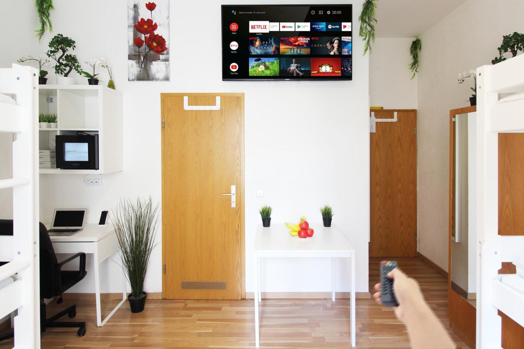 Hotel Ulm Zentrum - Komplettes Zimmer, Hochbett, Android Tv & Eigenem Bad - Perfekt Fuer Familien & Gruppen Exterior foto