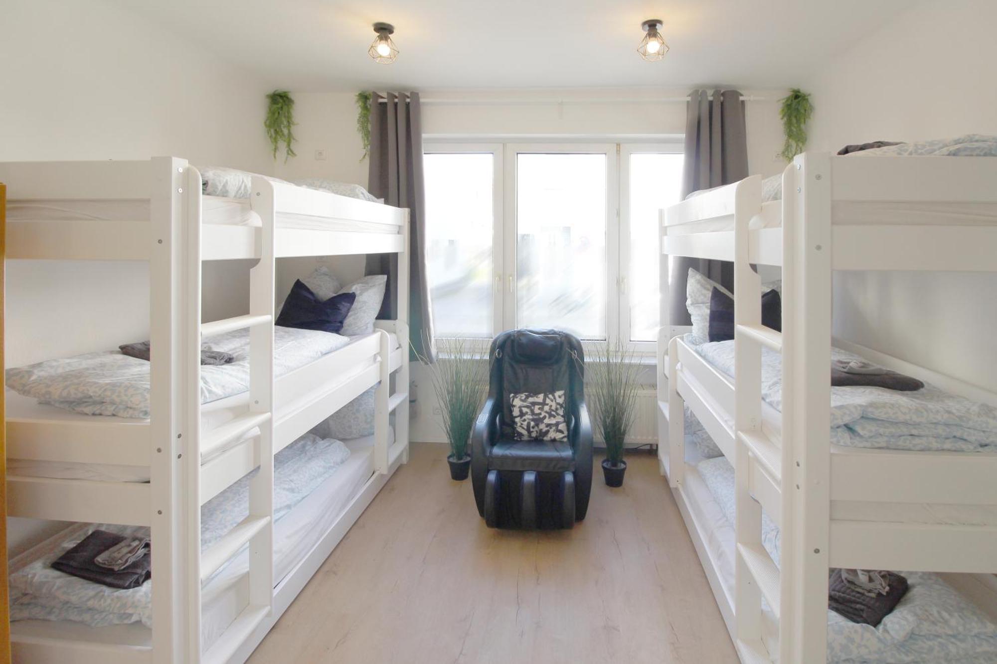 Hotel Ulm Zentrum - Komplettes Zimmer, Hochbett, Android Tv & Eigenem Bad - Perfekt Fuer Familien & Gruppen Exterior foto